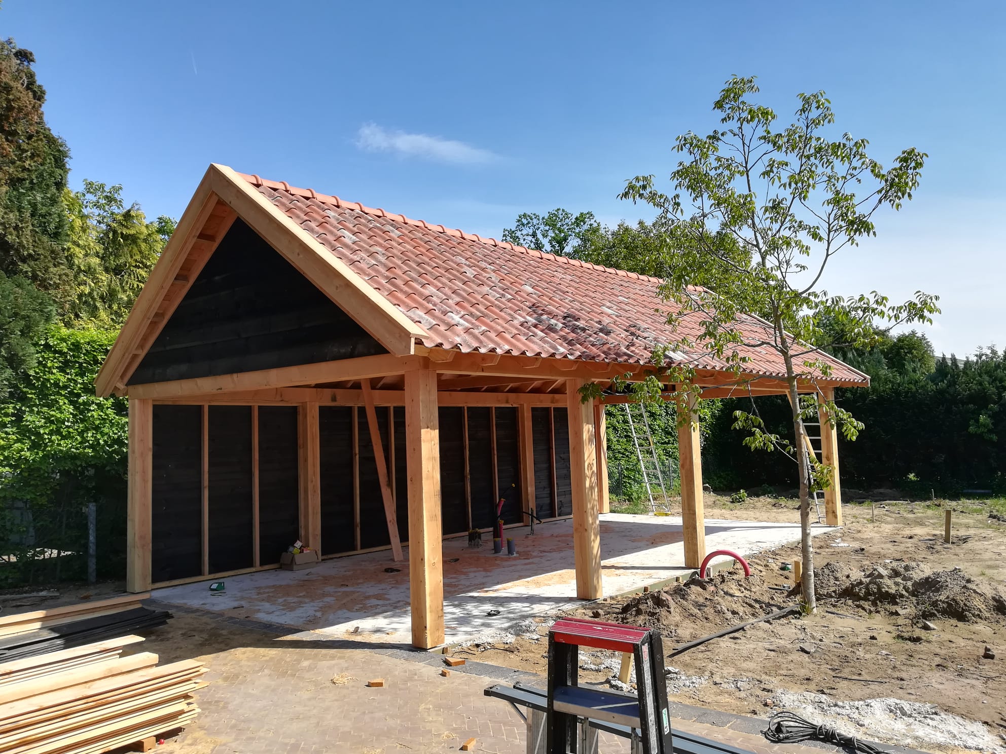 Aanbouw en houtconstructie door MvK